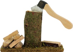 (Z282-3) Pniak do rąbania z siekierą, 6cm wysoki