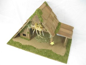 (1359/13) Szopka Bożonarodzeniowa 55x28x34cm, do figur o wysokości 13,0cm