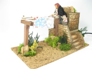 (29/047) Gospodyni powiesi pranie, figura ruchoma, 220V