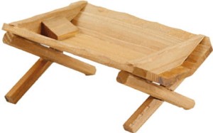 (Z079-15) Żłóbek drewniany dla Dzieciątka Jezus o wysokości ok. 15cm