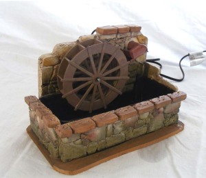 (27/175) Koło wodne/ młyn z pompą na wodę, 15cm wys.