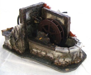 (27/295) Koło wodne/ młyn z pompą na wodę, 13cm wys.