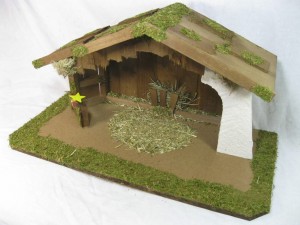 (1412/12) Szopka Bożonarodzeniowa 52x25x25cm, do figur o wysokości 12,0cm