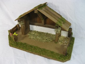 (1428/8) Szopka Bożonarodzeniowa 40x20x21cm, do figur o wysokości 8,0cm