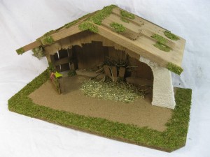 (1412/10) Szopka Bożonarodzeniowa 47x23x23cm, do figur o wysokości 10,0cm