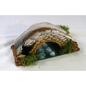 (27/192) Śliczny most nad rzeką, 7cm wysoki