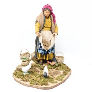 (HMMA) RUCHOMA FIGURA DO SZOPKI - Gospodyni karmi kury, do figur o wysokości 30cm