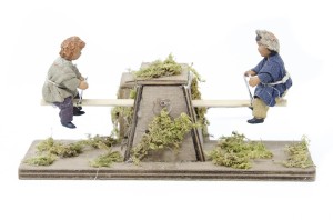 (TMAC) RUCHOMA FIGURA DO SZOPKI- Dzieci na huśtawce - równoważnia, do figur o wysokości 12cm