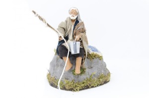 (TMPR) RUCHOMA FIGURA DO SZOPKI- Siedzący wędkarz z wędką, do figur o wysokości 12cm