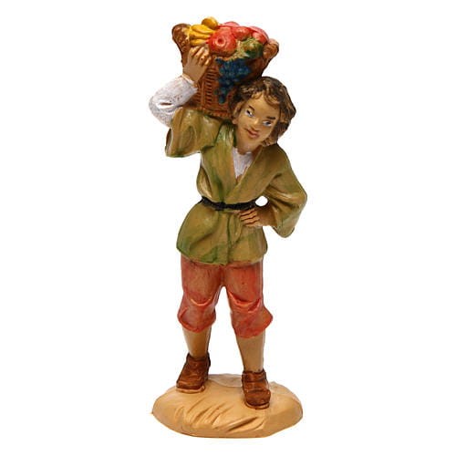 11143-80 Ragazzo con cesto di fritta per presepe di 10 cm.png