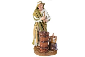 (AV45) Kobieta przy maselnicy- do figur o wysokości 30cm
