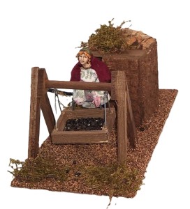 (29/066) Kobieta z sitkiem, figura ruchoma na 220V, do figur o wysokości 12cm