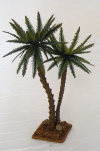 (25/018) Palma podwójna, 25cm wysoka